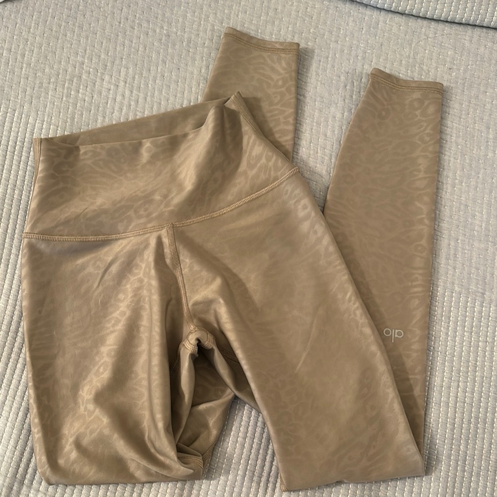 Alo Yoga Beige Patterned Leggings